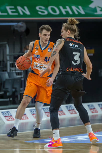 拿球空间 拿球空间