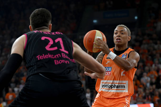 固执的战术 固执的战术